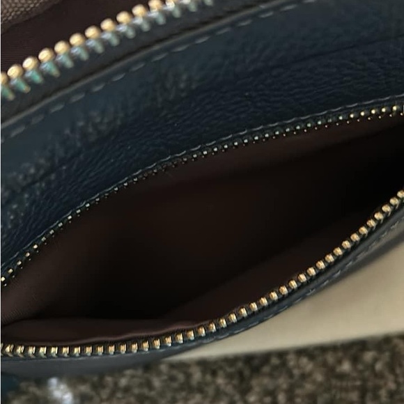 Pom Pom London Purse. - Picture 4 of 4